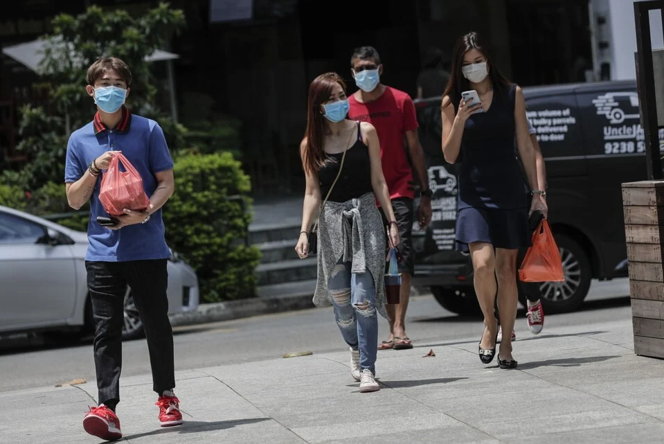 There had been hope that hotter weather, such as that in Singapore or northern hemisphere countries heading into summer, might reduce the spread of Covid-19. Photo: EPA-EFE